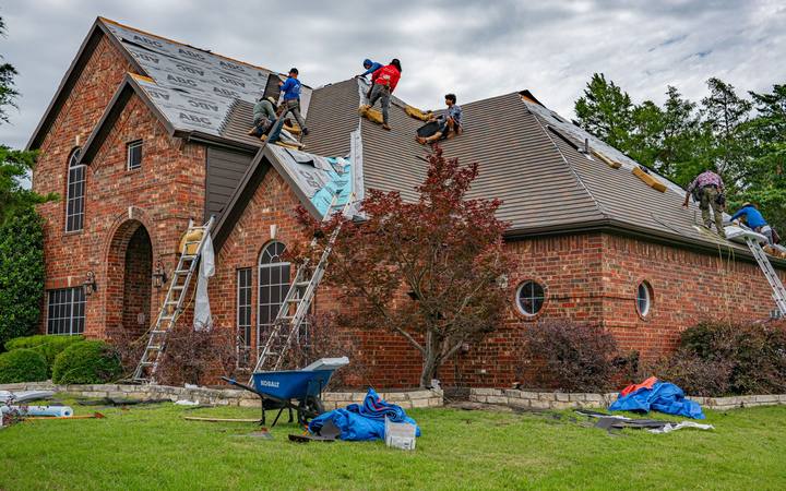 Re-Roofs & New Installs